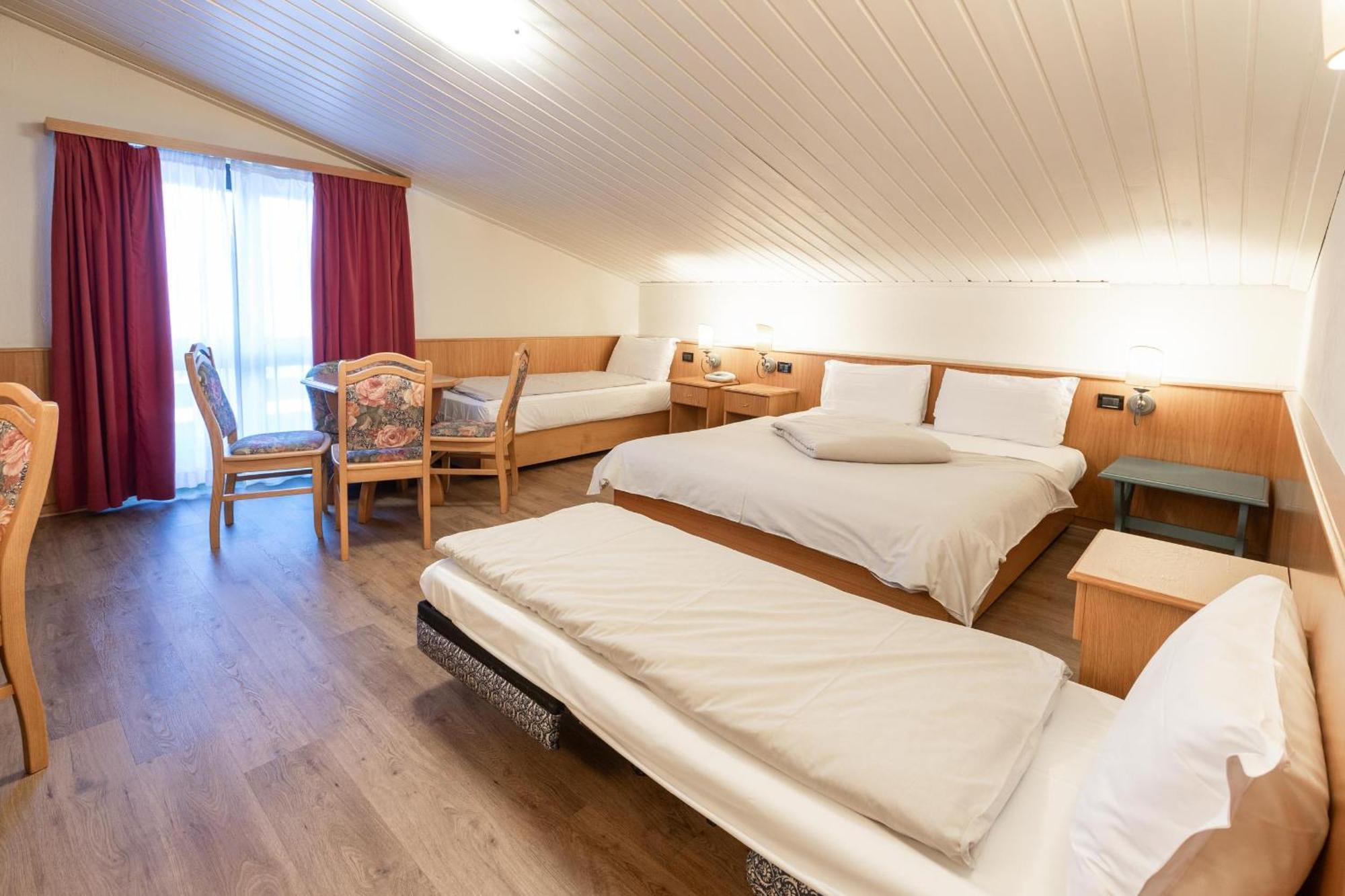Hotel Intermonti 4*